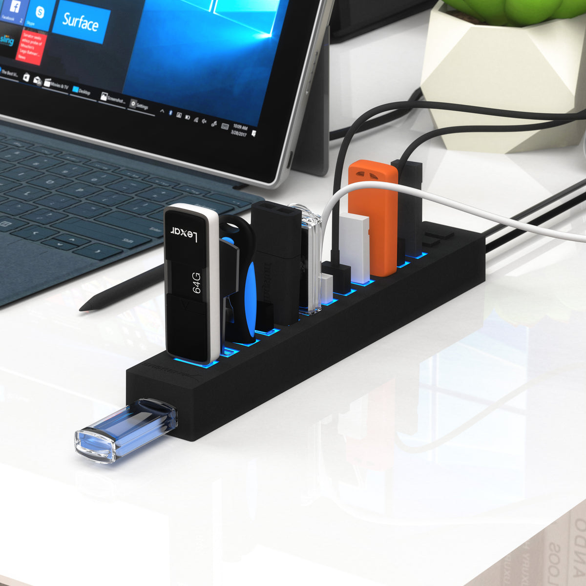 13-Port USB 2.0 Hub